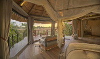 Lion Camp luxury suite