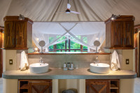 Tuli Safari Lodge Mashatu - Bathroom Area