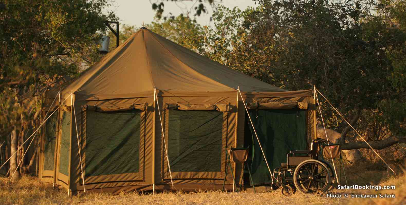 Safari tent, Endeavour Safaris
