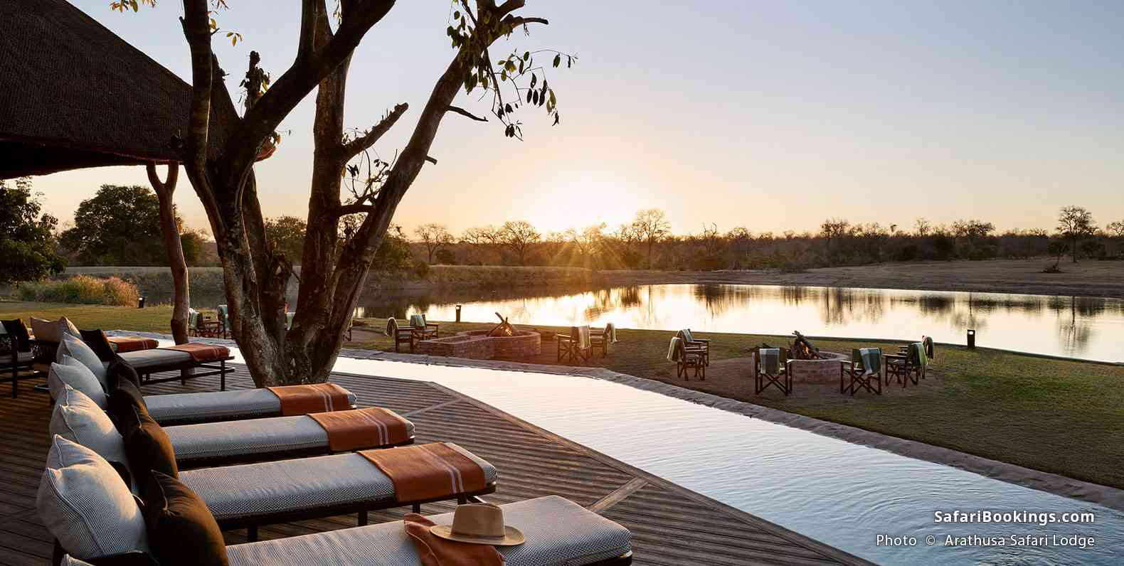 Large waterhole nearby Arathusa Safari Lodge