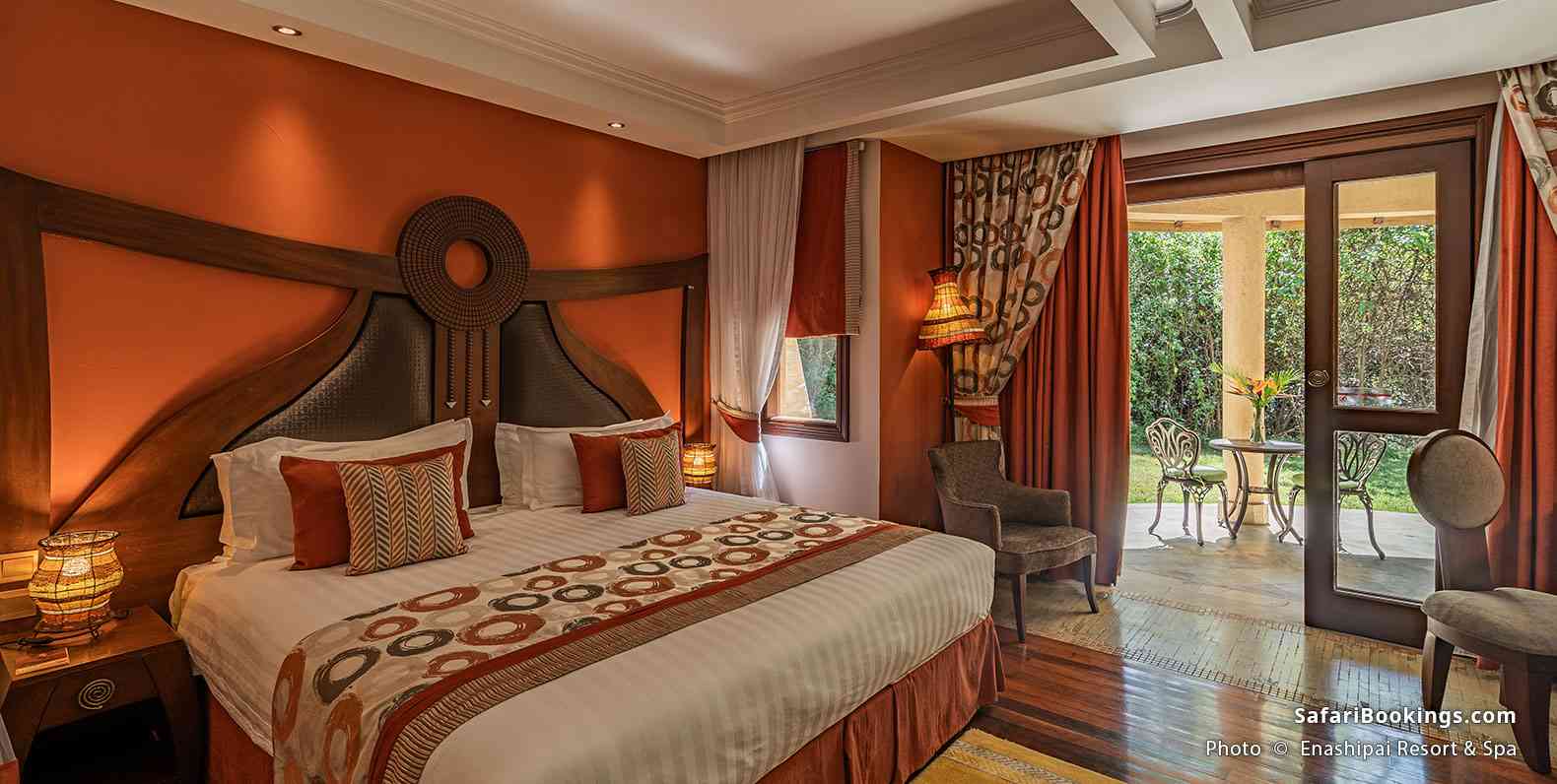 Enashipai Resort & Spa suit with a terrace