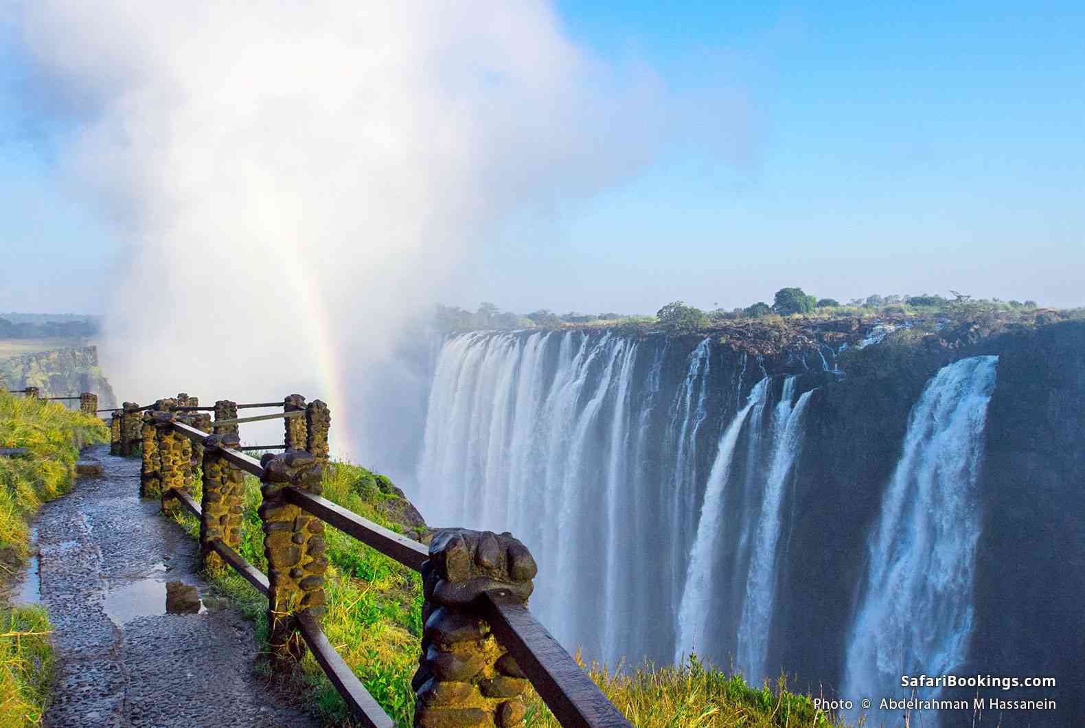 Path along the Victoria Falls