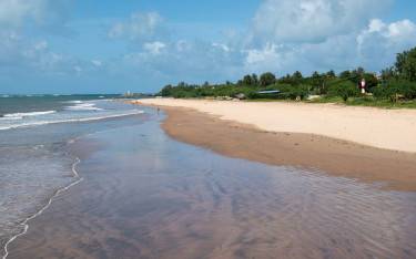 Golden Beach with Vasco da Gama Pillar in the background