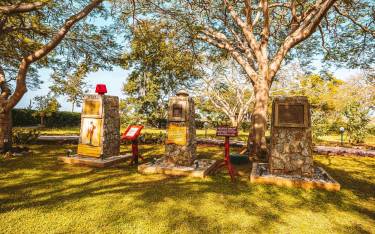 WWI cemetery memorial