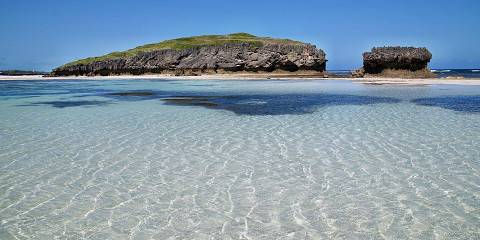 9-Day Women-Only Bush to Beach Luxe Safari Minivan Trip