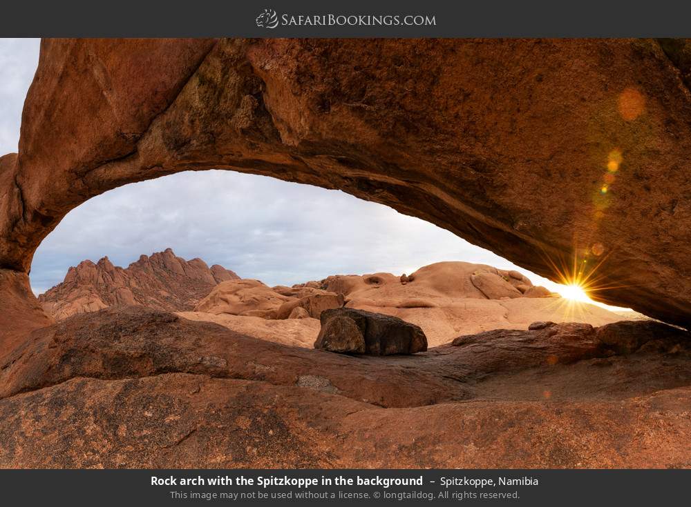 Rock arch with the Spitzkoppe in the background in Spitzkoppe, Namibia