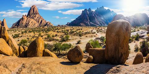 4-Day Spitzkoppe Mountain and Coast Adventure Safari