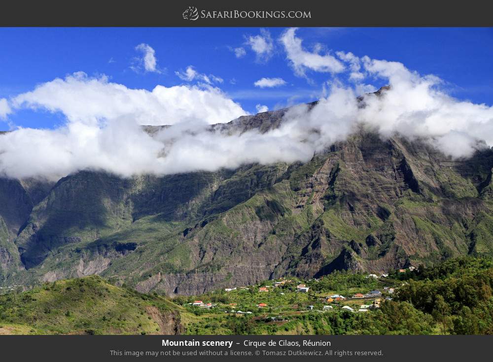 Mountain scenery in Cirque de Cilaos, Réunion