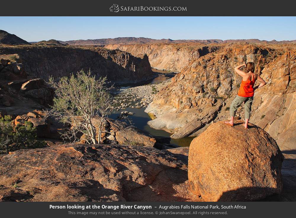 Person looking at the Orange River Canyon in Augrabies Falls National Park, South Africa