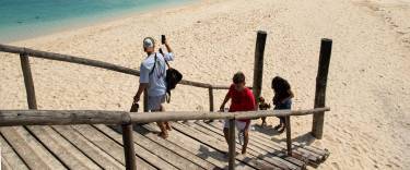 People arriving at Changuu Island