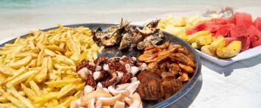 Seafood lunch on the beach