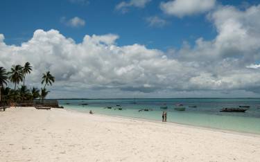 Thumbnail of White sandy beach