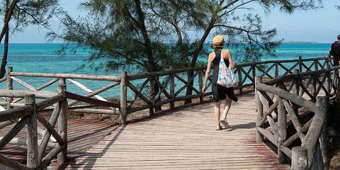 9-Day Best of Tanzania Safari & Zanzibar Holiday