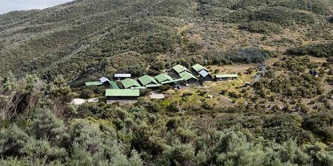 10-Day Mt Kilimanjaro Treking via Marangu Route & Safari