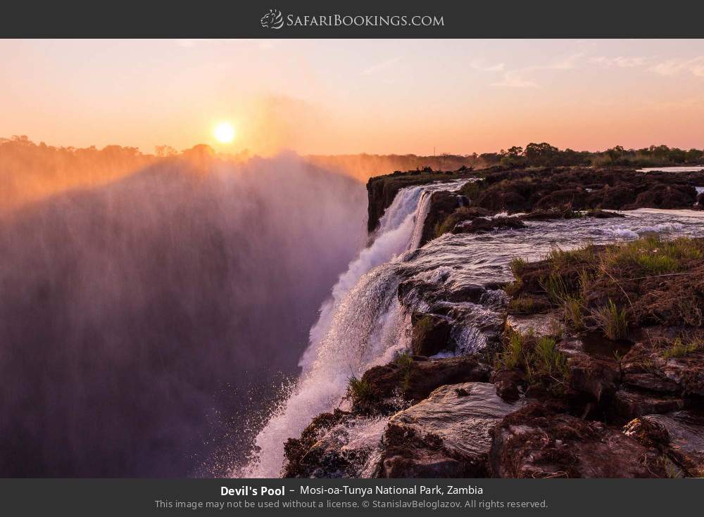 Devil's Pool in Mosi-oa-Tunya National Park, Zambia