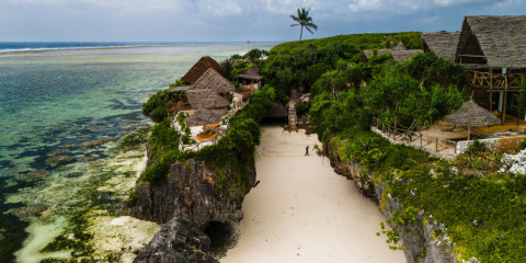 13-Day White Sands & Wilderness Tented Tour