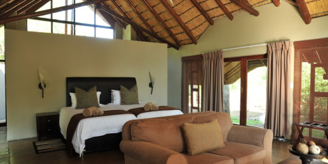 4-Day Black Rhino Game Lodge Safari Package