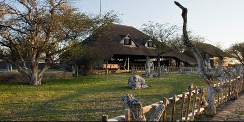 2-Day Grasslands Bushman Lodge