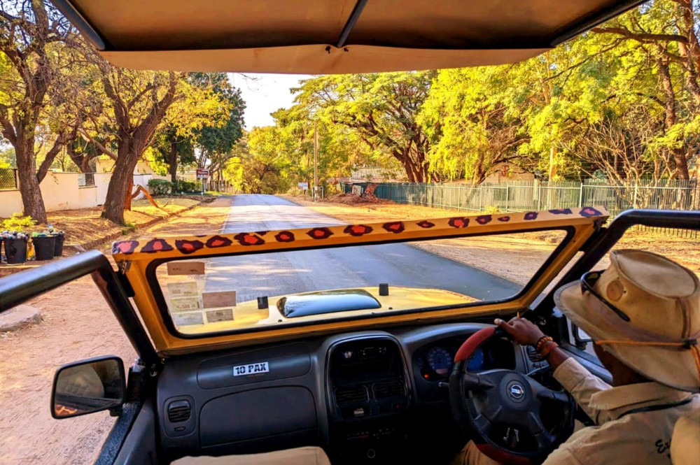 4x4 Safari in Vic Falls Town and Wine Tasting