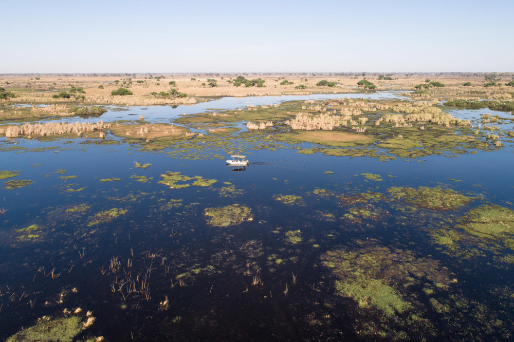 Ultimate Okavango Delta and Kalahari Safari