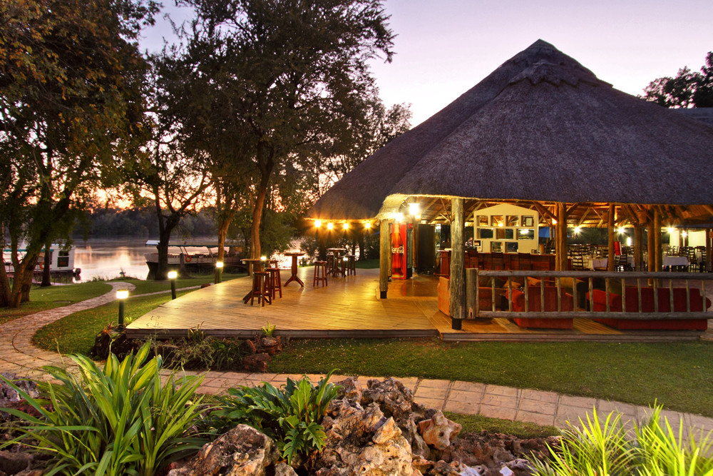 Victoria Falls & Chobe, a'Zambezi River Lodge Tour