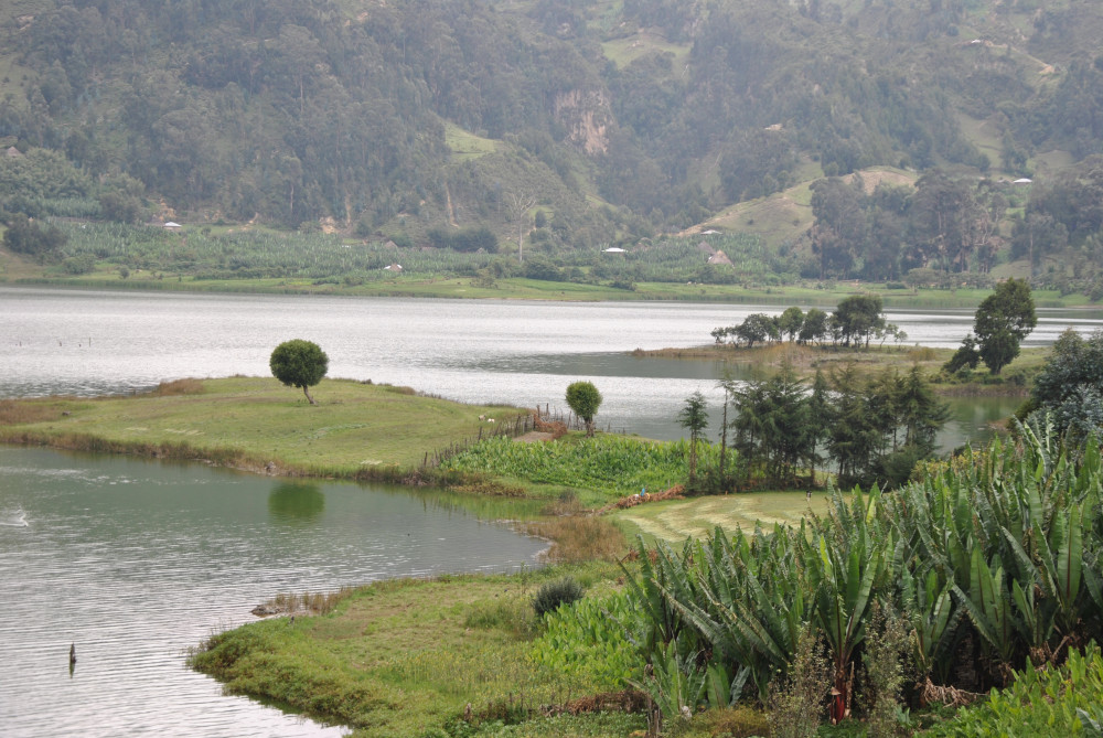 Relaxing & Hiking at Wenchi Crater Lake