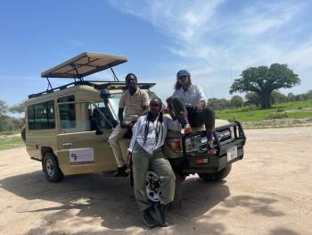  Serengeti African Tours In National Park