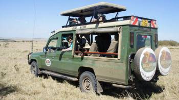 Africa Vision safari guide with guests