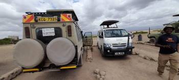 Africa Starpal Safaris Vehicles on a safari