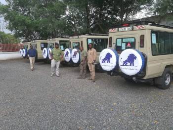 Team of our guides and Safari vehicles