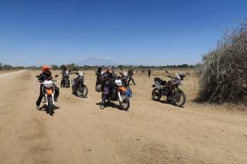 Lion Motorcycle Adventure - Riders 